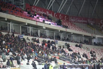 Sivasspor Taraftarı Stadyuma Gelmeyi Unuttu
