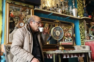 Tarih, Sivas'ta Bu Kahvehanenin Duvarlarında Sergileniyor