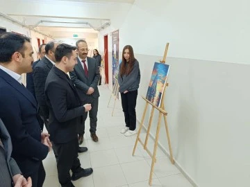 Ulaş'ta Resim Sergisi Açıldı 
