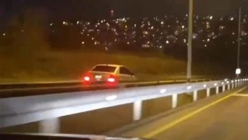 Yokuş Aşağı Ters Yönde İlerleyen Otomobil Sürücüsü Tehlike Saçtı!