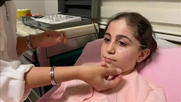 Yüz Felci Geçiren 10 Yaşındaki Çocuk Akupunktur ile Sağlığına Kavuştu