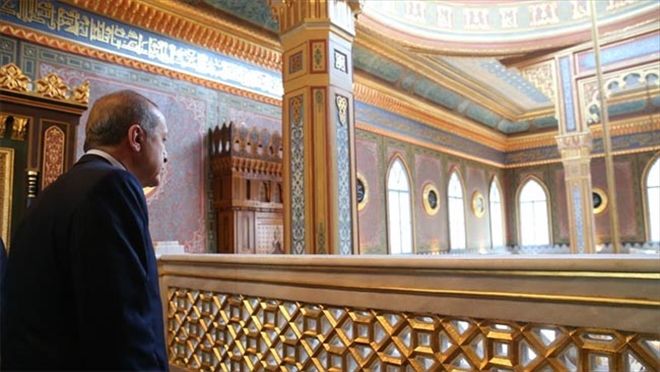 Cumhurbaşkanı Erdoğan  Yıldız Hamidiye Camisini ibadete açtı