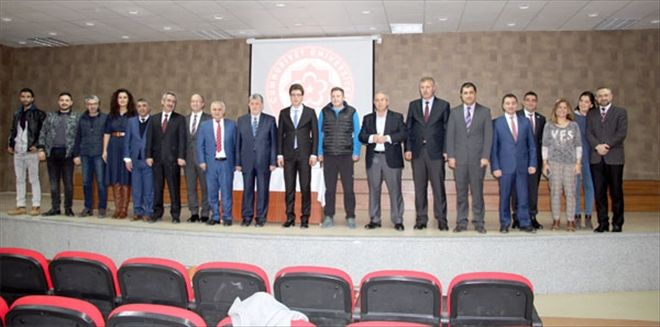 Zara´da "Güzel Türkçemiz" konferansı düzenlendi