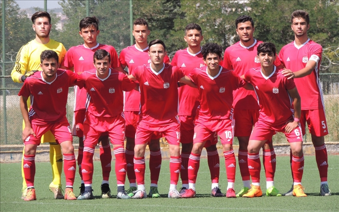 Sivasspor U19 Yüzümüzü Güldürdü