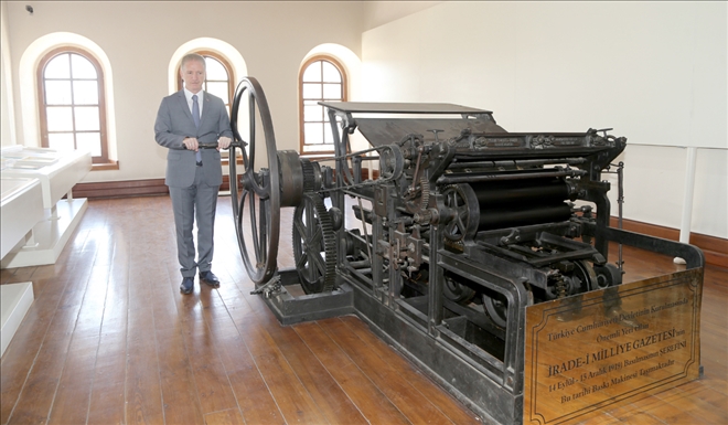Tarihe Tanıklık Eden Matbaa Makinesi Orijinalliğini Koruyor