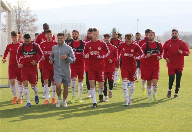 Sivasspor, Ezeli Rakibine Hazırlanıyor