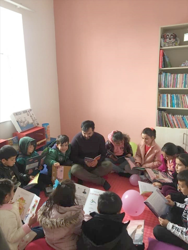  Köy Okulunda Kütüphane Kuruldu 