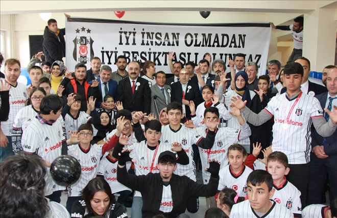 Engelli Öğrencilere Beşiktaş Forması