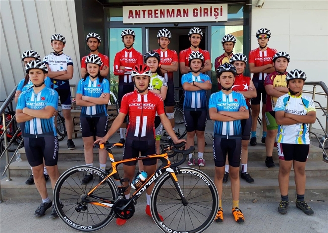 Sivas Bisiklet Takımı İdmanlarına Başladı