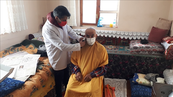 Yaşlı Ve Hastalara Evde Ücretsiz Berber Hizmeti