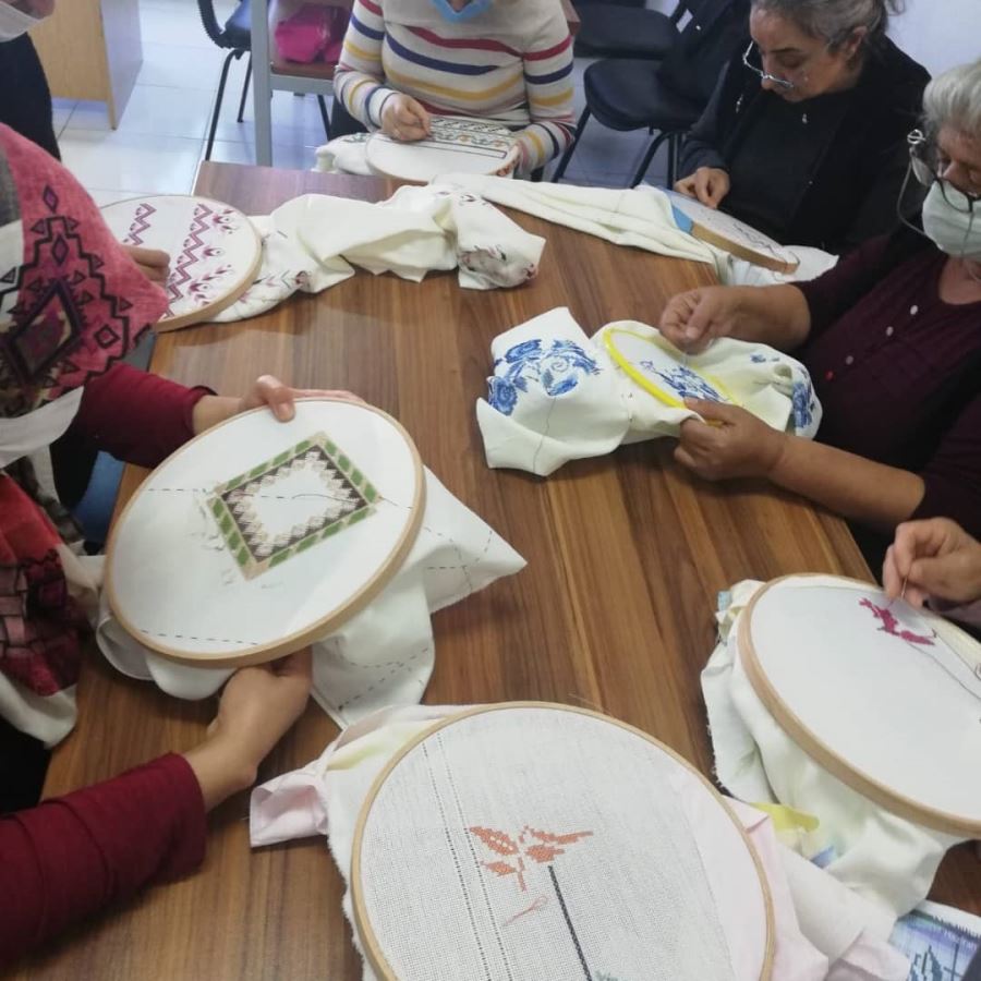 Ulaş'ta Kadınlara Yönelik Çeyiz Ürünleri Hazırlama Kursu Açıldı