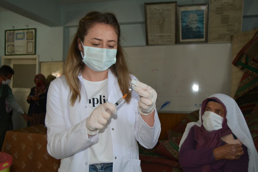 Sivas’ta Aşı Çalışmaları Sürüyor