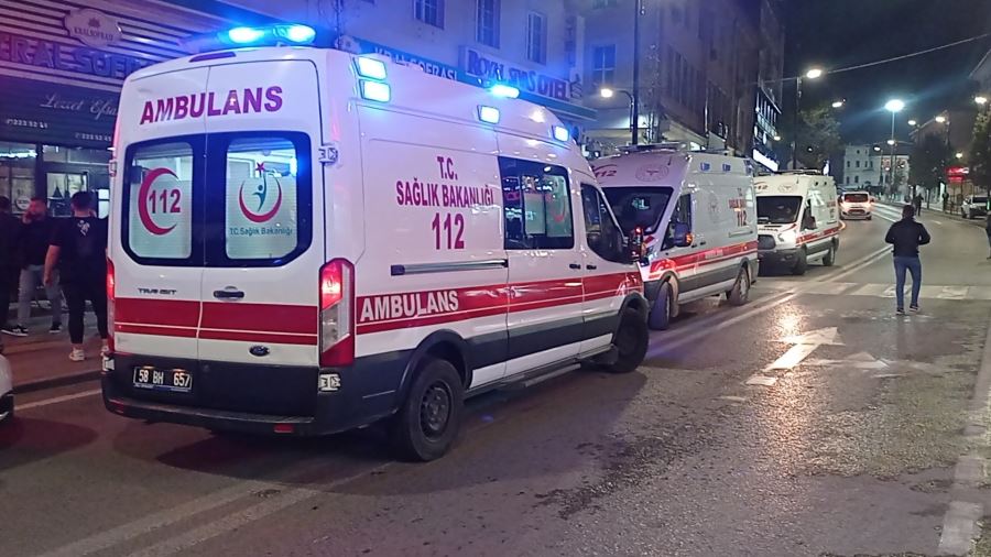 Sivas’ta Barda Bıçaklı Kavga: 6 Yaralı--Video