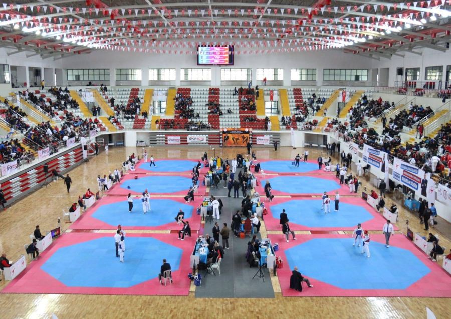 Taekwondo Şampiyonası Heyecanı Sivas’ta