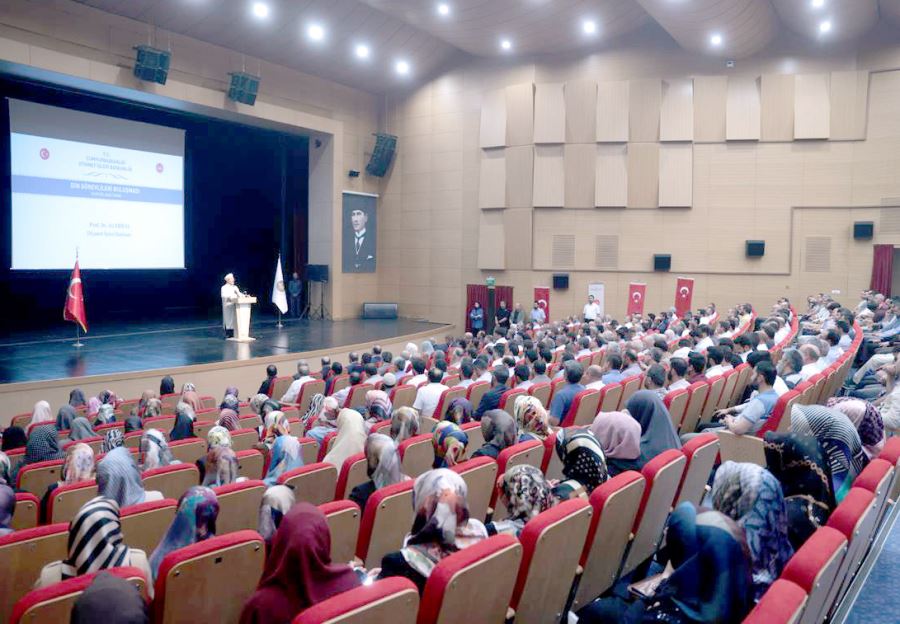 Diyanet İşleri Başkanı Erbaş, Sivas'ta Din Görevlileriyle Bir Araya Geldi 