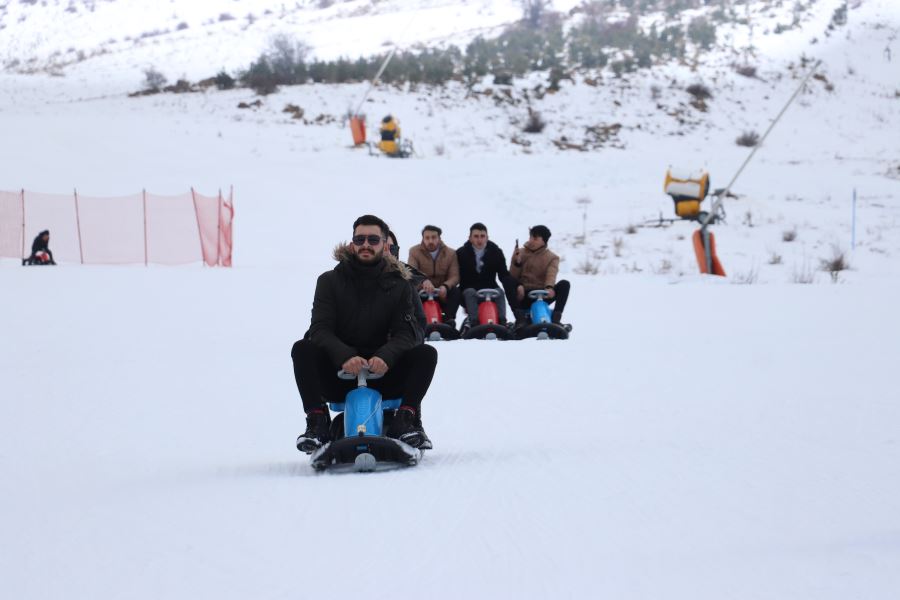 Yıldız’da Kayak Sezonu Açıldı--Video 