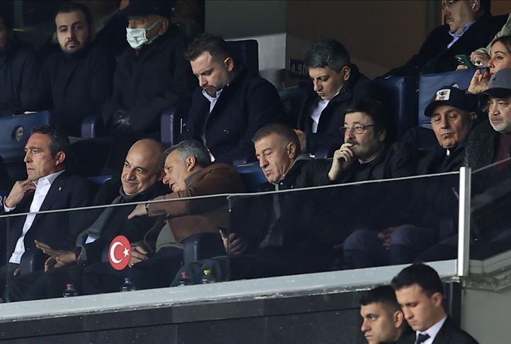 TFF Başkanı ve Kulüp Başkanları Kadıköy’de ‘Omuz Omuza’ 