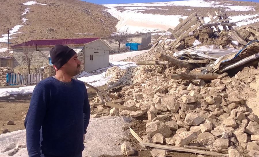 Gürün’deki Depremin Şiddeti Gün Ağarınca Ortaya Çıktı--Video