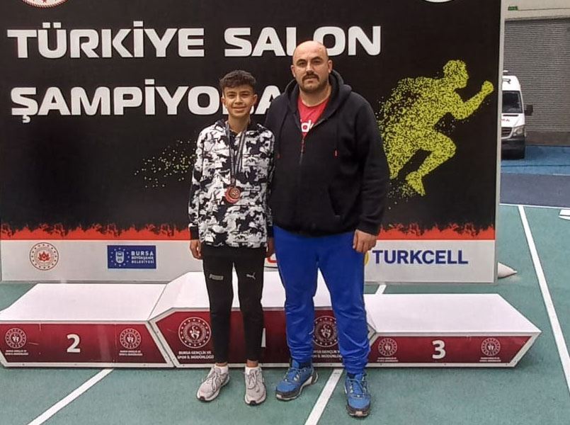 Sivaslı Atlet Bursa’dan Bronz Madalya İle Döndü