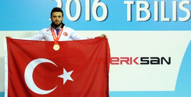 Ahmet Turan Okyay Dünya Şampiyonu Oldu