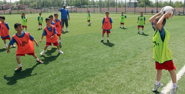 Futbol Yaz Okulu Başlıyor
