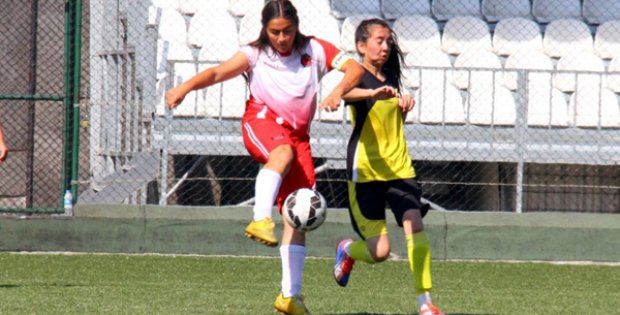 Genç Kızlar Futbol Maçları İlimizde Oynanacak