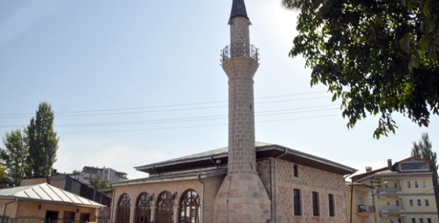 Tarihi Camiler İbadete Açılacak